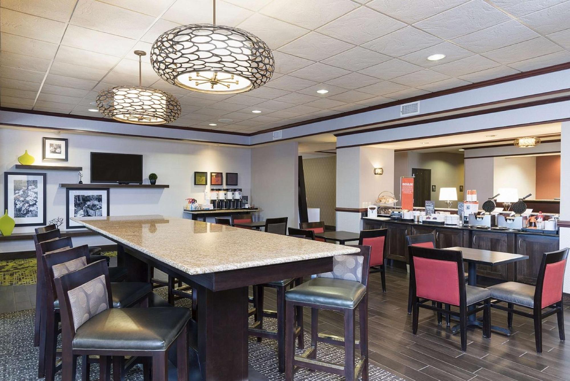 Hampton Inn Mount Pleasant Ngoại thất bức ảnh