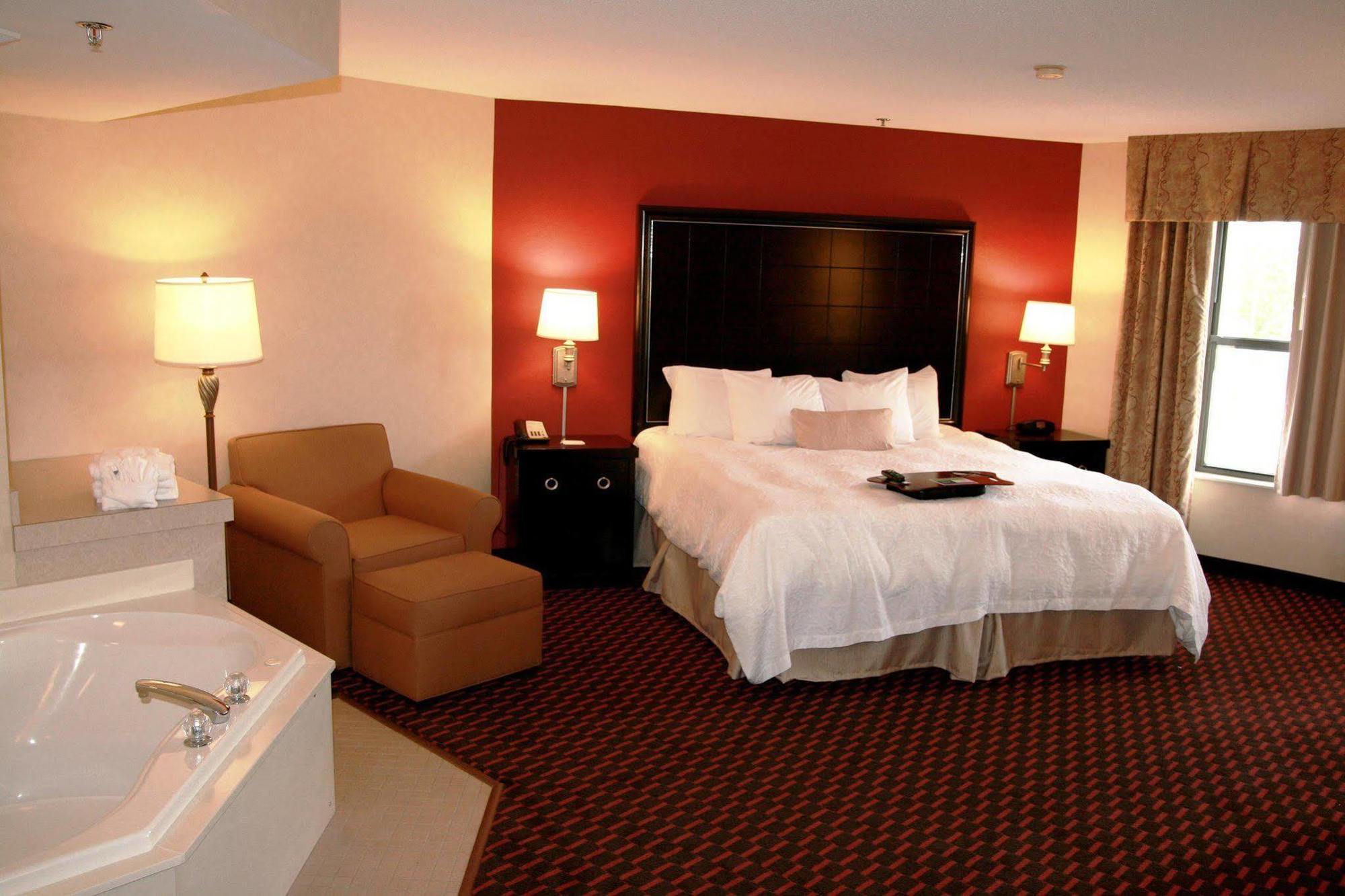 Hampton Inn Mount Pleasant Phòng bức ảnh