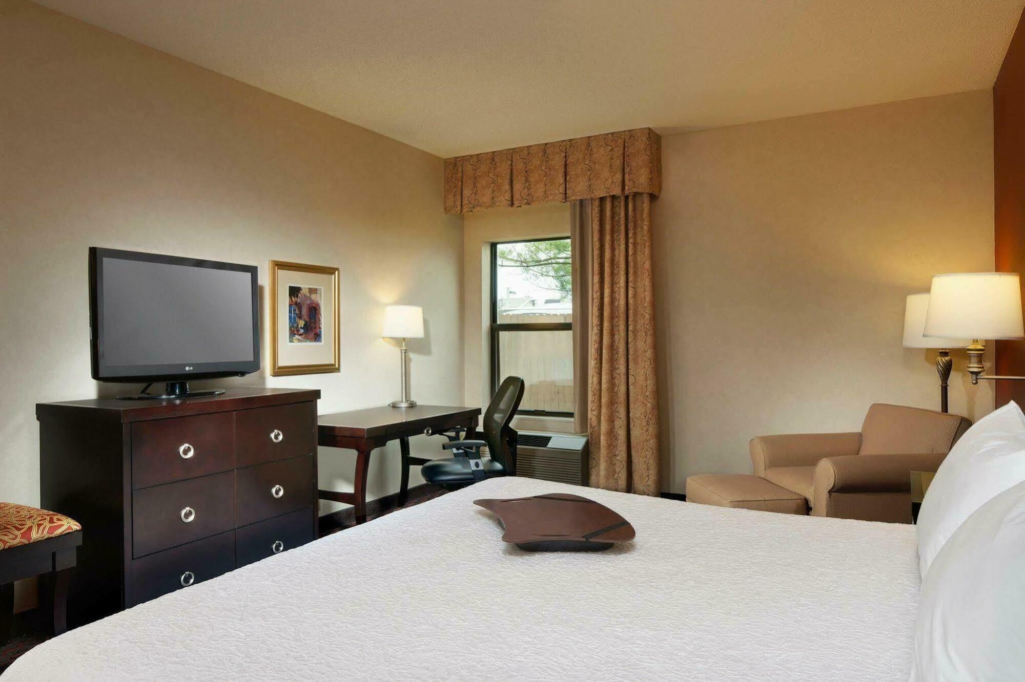Hampton Inn Mount Pleasant Ngoại thất bức ảnh