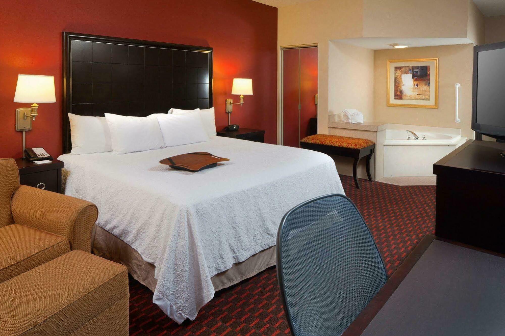 Hampton Inn Mount Pleasant Ngoại thất bức ảnh