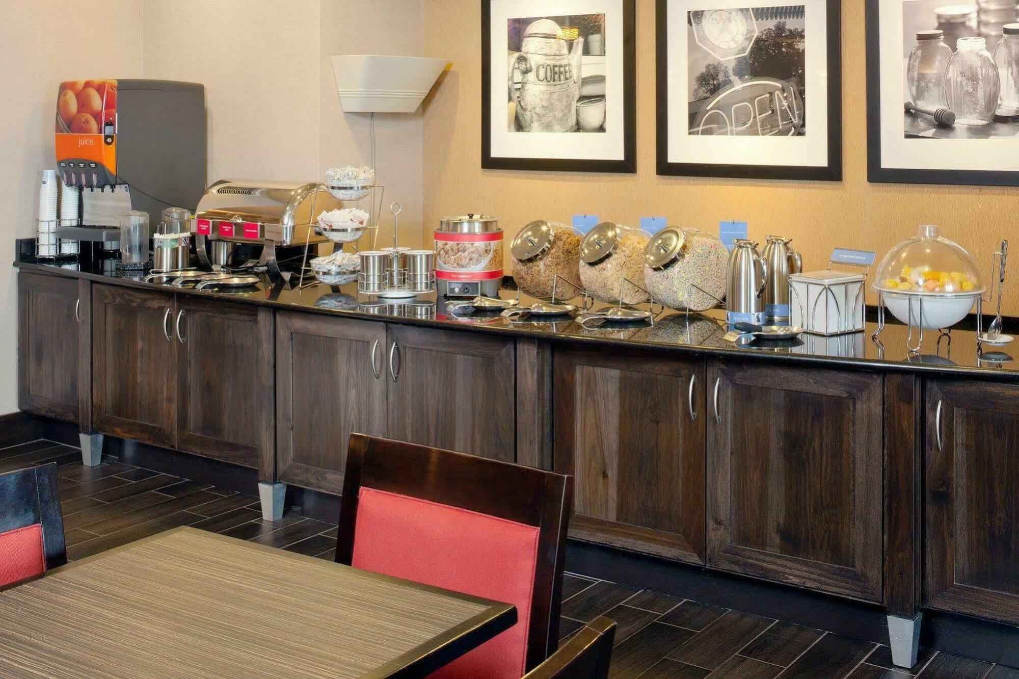 Hampton Inn Mount Pleasant Ngoại thất bức ảnh
