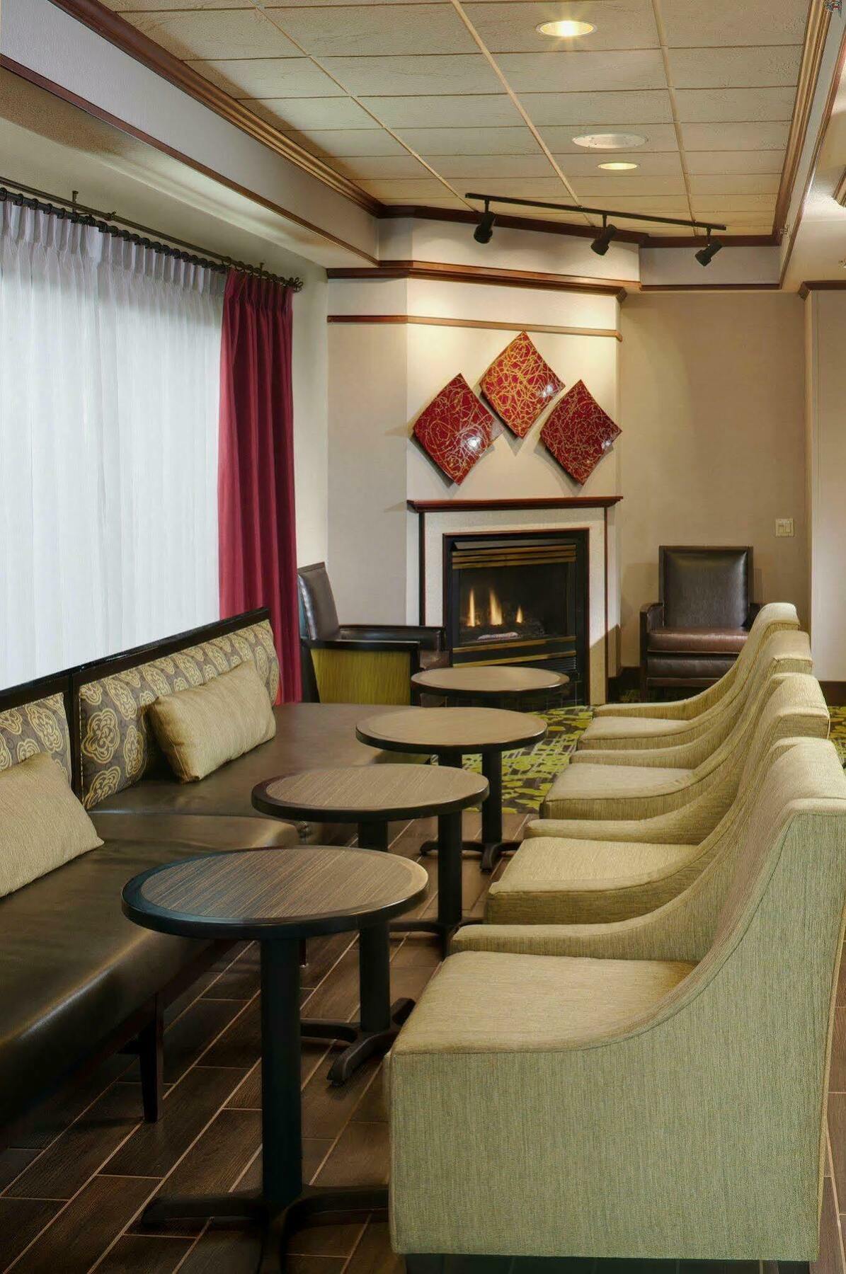 Hampton Inn Mount Pleasant Ngoại thất bức ảnh